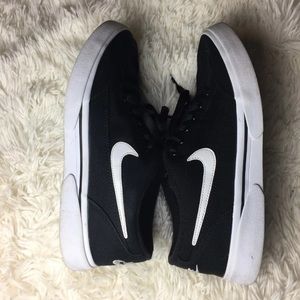 Nike low tops